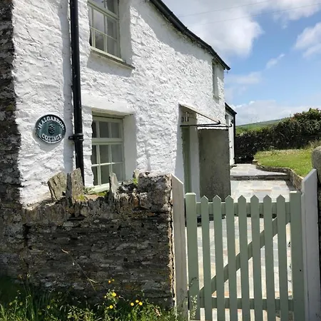 Picture Perfect Cottage In Rural Tintagel Exterior photo