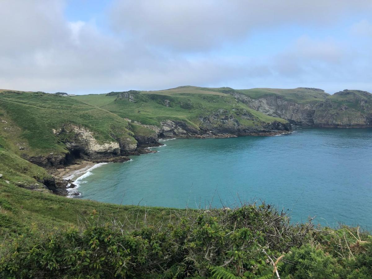 Picture Perfect In Rural Holiday home Tintagel